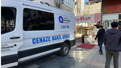 Antalya'da silahlı kavga : 1 kişi hayatını kaybetti