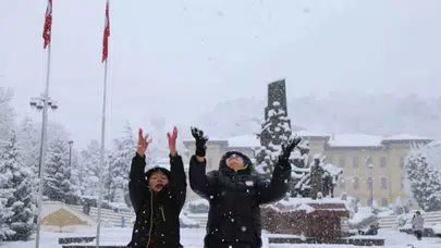 Bingöl Karlıova'da eğitim öğretime ara verildi