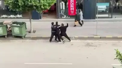 Hatay İskenderun'da 'Telefonumun ekranına baktın' kavgası