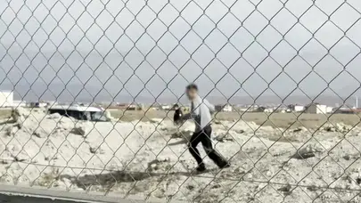 Aksaray'da polisin dur ihtarına uymadı : Önce aracıyla sonra yaya olarak kaçtı