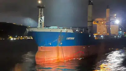 İstanbul Boğazı'nda Lady Sham kuru yük gemisi arıza yaptı