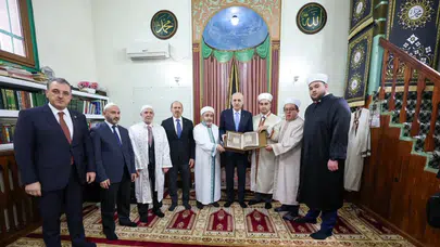 TBMM Başkanı Kurtulmuş, Bükreş'te Carol-Hunchiar Camii'ni ziyaret etti