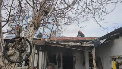 Kayseri’de müstakil evde korkutan yangın : 6 aylık bebek hastaneye kaldırıldı!