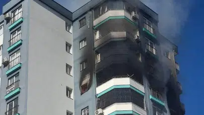 Adana’da 10’uncu katta yangın : Polis havaya ateş açtı