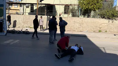 Tarsus’ta otomobil ile motosikletin çarpıştığı kazada 2 yaralı