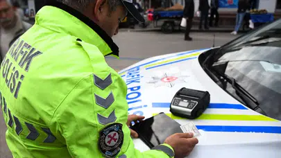 Bağdat Caddesi'nde trafikte kavga eden 3 kişiye toplam 540 bin TL ceza