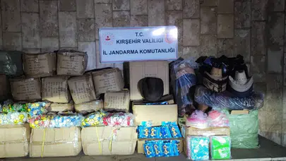 Kırşehir'de jandarma ekipleri 2 milyonluk faturasız ürün ele geçirdi
