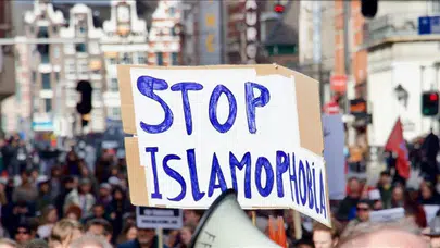 Sosyal medyada İslamofobi patlaması gündemde