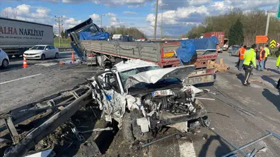 Samsun'da freni boşalan tır refüje çıktı