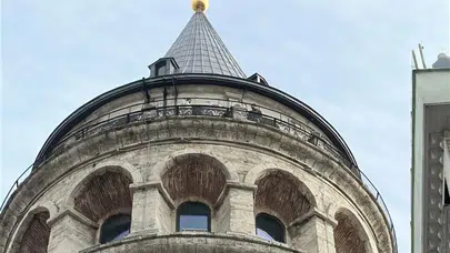 Galata Kulesi'nden atlayan 30 yaşındaki kadın öldü