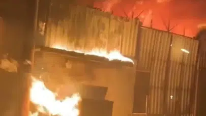 Kahramanmaraş'ta iş yeri deposunda yangın