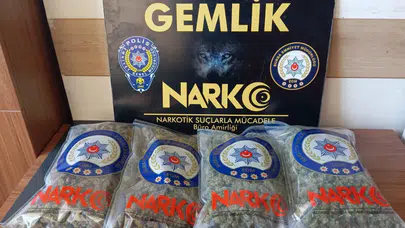Gemlik'te uyuşturucu operasyonu : 3 kişi tutuklandı