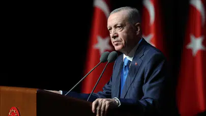 Cumhurbaşkanı Erdoğan açıklamalarda bulunuyor