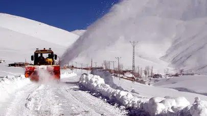Doğu'da 118 yerleşim yerine ulaşılamıyor