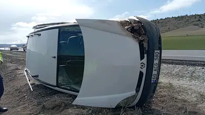 Tokat Artova'da kaza : 3 kişi yaralandı