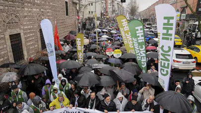 İstanbul'da ABD ve İsrail karşıtı yürüyüş düzenlendi