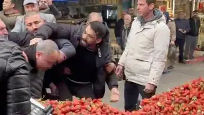 Sakarya'da seyyar satıcı zabıta memuruna tekme tokat saldırdı