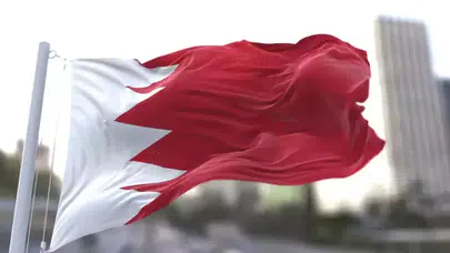 Bahreyn : İran'dan atılan füze parçaları isabet etti, 3 kişi yaralandı