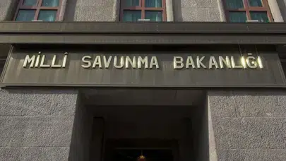 MSB'den açıklama : Denizdeki şüpheli cisimler SAS timleri tarafından imha edildi