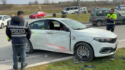 Samsun'da kaza : Halk otobüsü ve otomobil kavşakta çarpıştı