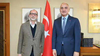 Bakan Ersoy açıkladı : Haydarpaşa ve Sirkeci Garlarına Molinari'nin dokunuşu eklenecek