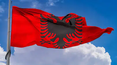 Arnavutluk Parlamentosu İran Devrim Muhafızları Ordusu’nu terör örgütü olarak ilan etti