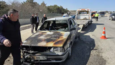 Ankara'da seyir halindeki araç alev alev yandı