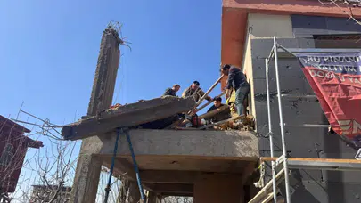 Ankara'da inşaat halindeki villa çöktü : 1'i ağır 2 inşaat işçisi yaralandı