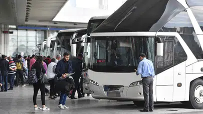 İstanbul'da otobüs biletlerinin %90'ı tükendi