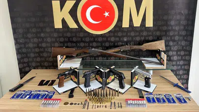 Sivas'ta silah ve mühimmat operasyonu : 6 zanlıdan 1'i tutuklandı