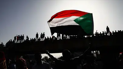 DSÖ duyurdu : Sudan'daki hastane saldırısında 13'ü çocuk en az 64 kişi hayatını kaybetti