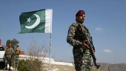 Afganistan - Pakistan cephelerinde ölüm sayısı 52'ye ulaştı