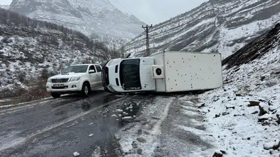 Şırnak'ta kamyonet devrildi : Kazada 1 yaralı
