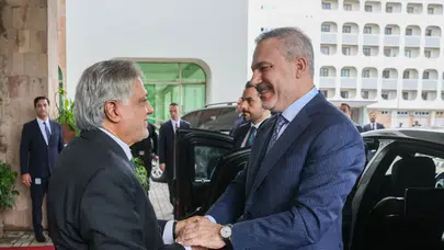 Bakan Fidan Pakistan’da mevkidaşı Muhammad İshak Dar ile görüştü