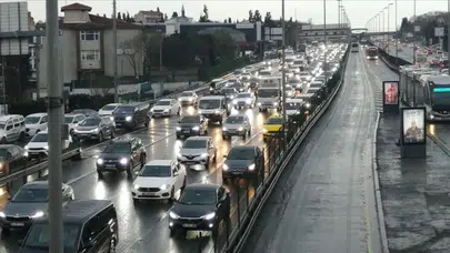 İstanbul'da trafik : Kent genelinde yüzde 81 oldu