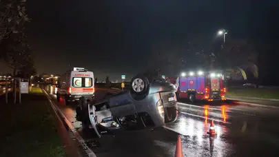 Pendik sahil yolunda kaza : Araç takla attı, 3 kişi yaralandı