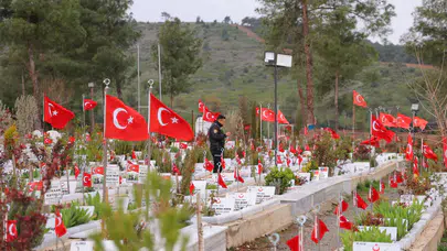 Kahramanmaraş'ta mezarlıklara bayram ziyareti