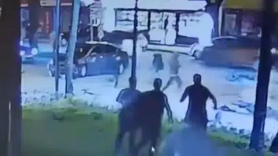 Bursa'da feci kaza : Motosiklet sürücüsü metrelerce savruldu