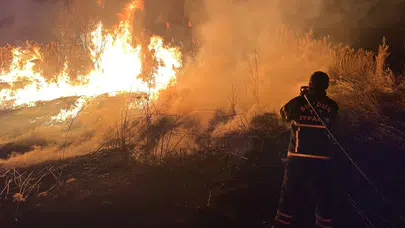 Burdur'da sazlıkta yangın : İtfaiye ekipleri kontrol altına aldı
