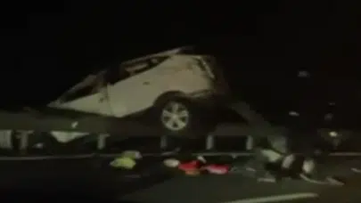 Eskişehir yolunda feci kaza : Aynı aileden 2 ölü, 3 yaralı