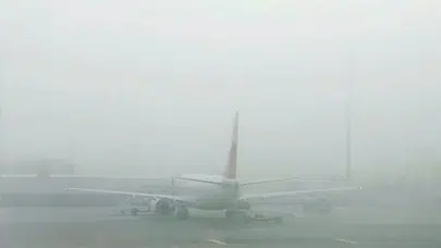 İstanbul'da sis etkisi : Hava ulaşımı olumsuz etkilendi