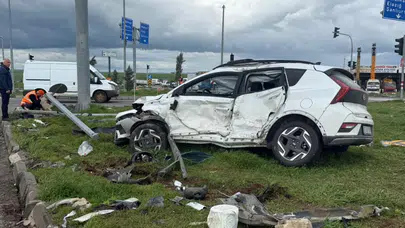 Diyarbakır'da okul servisi kaza yaptı: 15 yaralı