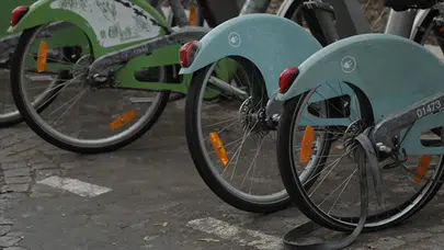 Adana'da akılalmaz olay : Elektrikli bisikletle uyuşturucu satan sanığın cezası belli oldu