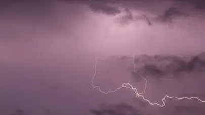 O illerde elektrik fırtınası ve sağanak yağış kapıda