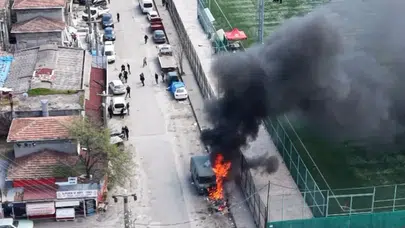 Samsun'da park halindeki minibüs yandı : Araç kullanılamaz hale geldi