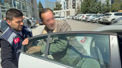 Samsun'da dehşet anları : Önce kolonya içti ardından annesine saldırdı