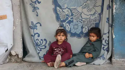 Gazze'de haşere istilası: Çocukları fareler ısırıyor