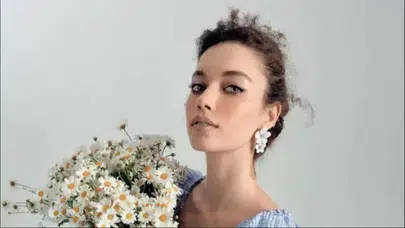 Poyraz Yosmaoğlu Kimdir? Afra Saraçoğlu’nun Yeni Sevgilisi mi?