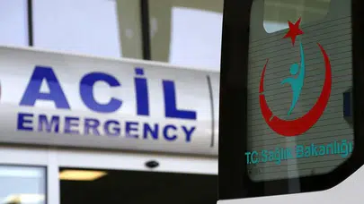 Balıkesir'de yolun karşısına geçmek isteyen 17 yaşındaki genç öldü