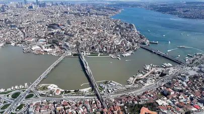 İstanbul'da yağışların ardından Haliç kahverengiye döndü : Uzmanlar uyardı
